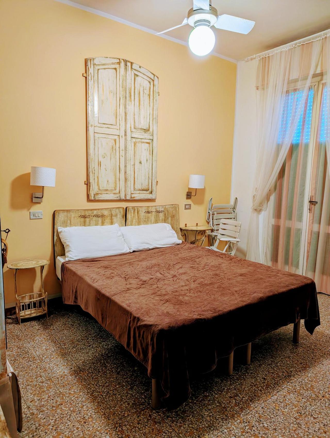 Villa Antonietta Rooms & Coffee Чезенатіко Екстер'єр фото