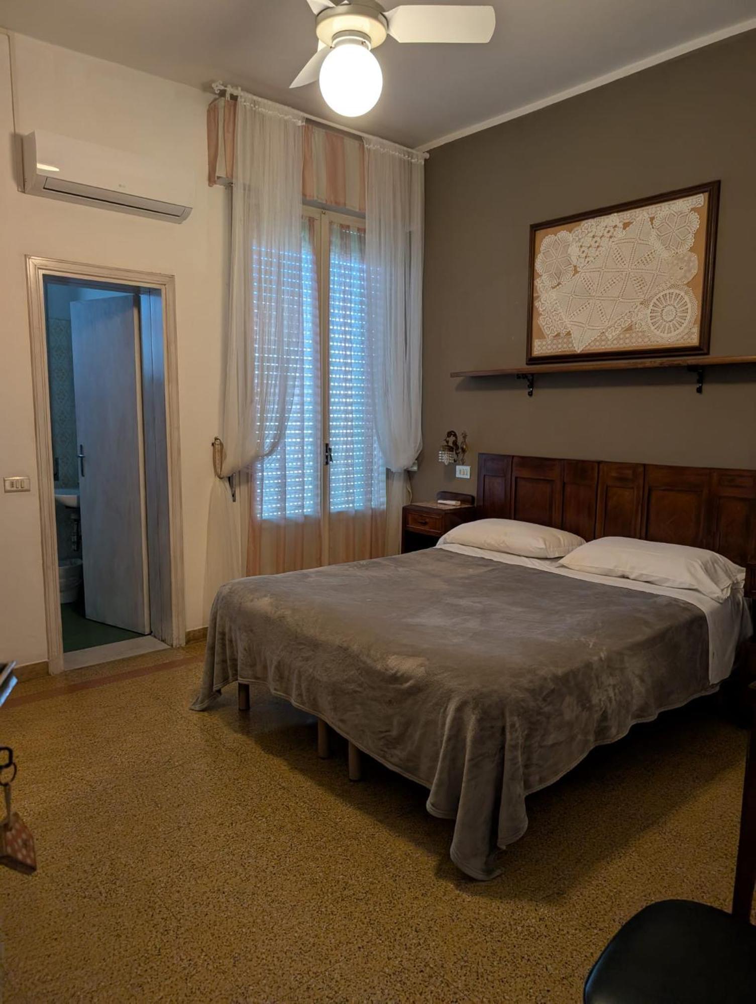 Villa Antonietta Rooms & Coffee Чезенатіко Номер фото